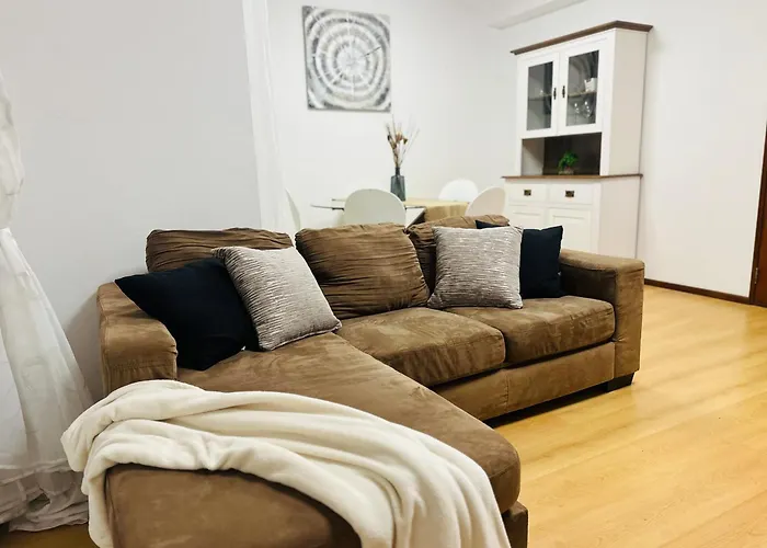 Almeida's House By Ferias Em Figueira *