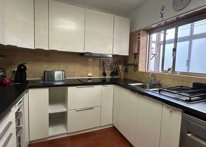 Almeida's House By Ferias Em Figueira * フィゲイラ・ダ・フォズ